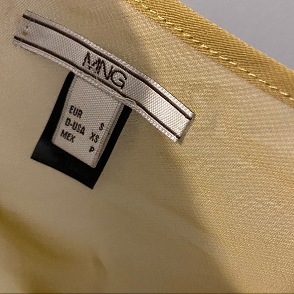 3/20$ Sheer Mango top - Picture 3 of 5